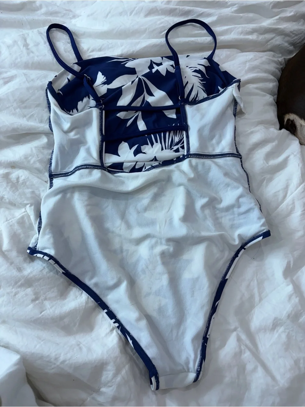 Cupshe Navy White Tropical Ruched Strappy One-Piece Swimsuit